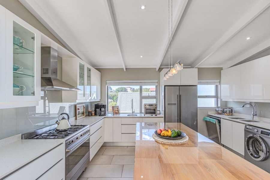 3 Bedroom Property for Sale in Brenton On Sea Western Cape